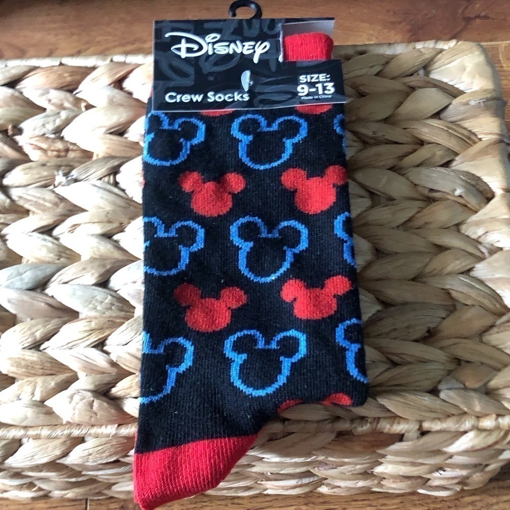 Disney Mickey & Friends: Mickey Mouse face crew socks